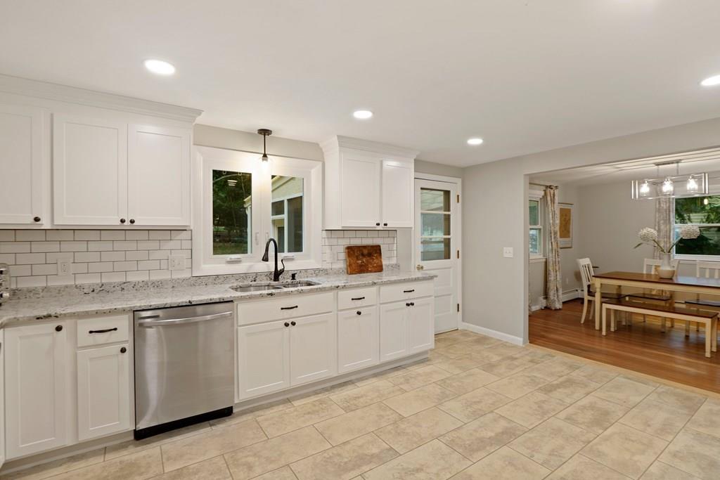 4 McMahon Road Bedford, MA 01730 - Photo 11 of 40 Gallery Image 11