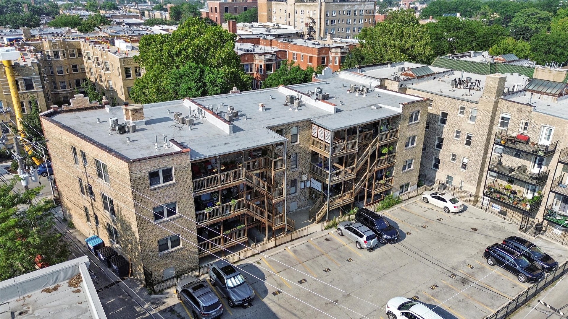 1627 West Columbia Avenue, Unit GW Chicago, IL 60626 - Photo 20 of 28 a picture of city view