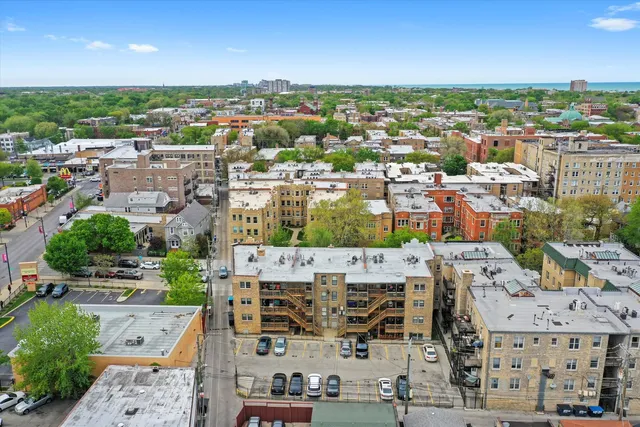 $180,000 | 1627 West Columbia Avenue, Unit GW, Chicago, IL 60626