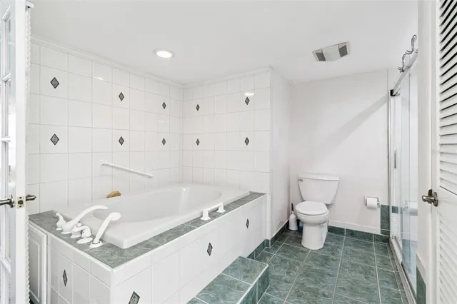 $1,100,000 | 634 Edgewater Drive, Unit 844, Dunedin, FL 34698