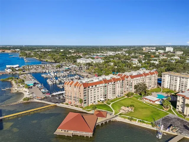 $1,100,000 | 634 Edgewater Drive, Unit 844, Dunedin, FL 34698