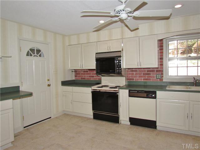 1540 Shadowood Lane Raleigh, NC 27612 - Photo 6 of 25 Gallery Image 6