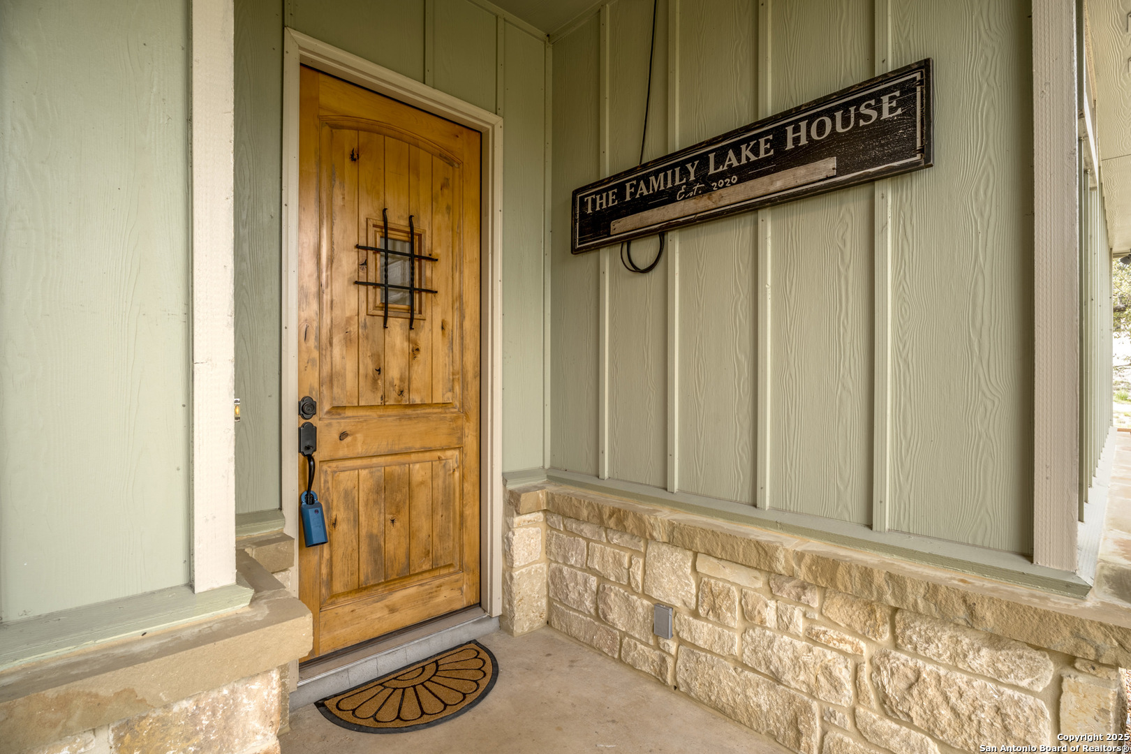 1039 Primrose Path Spring Branch, TX 78070 - Photo 5 of 30 a view of an entryway door