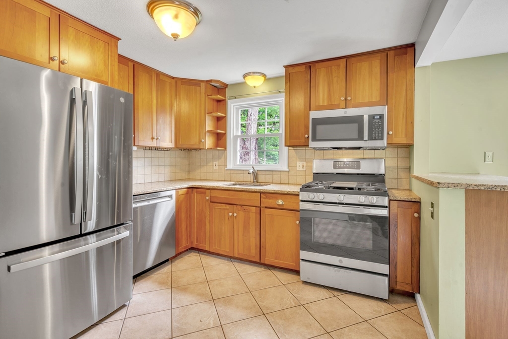 547 Stony Hill Road Wilbraham, MA 01095 - Photo 7 of 42 Gallery Image 7
