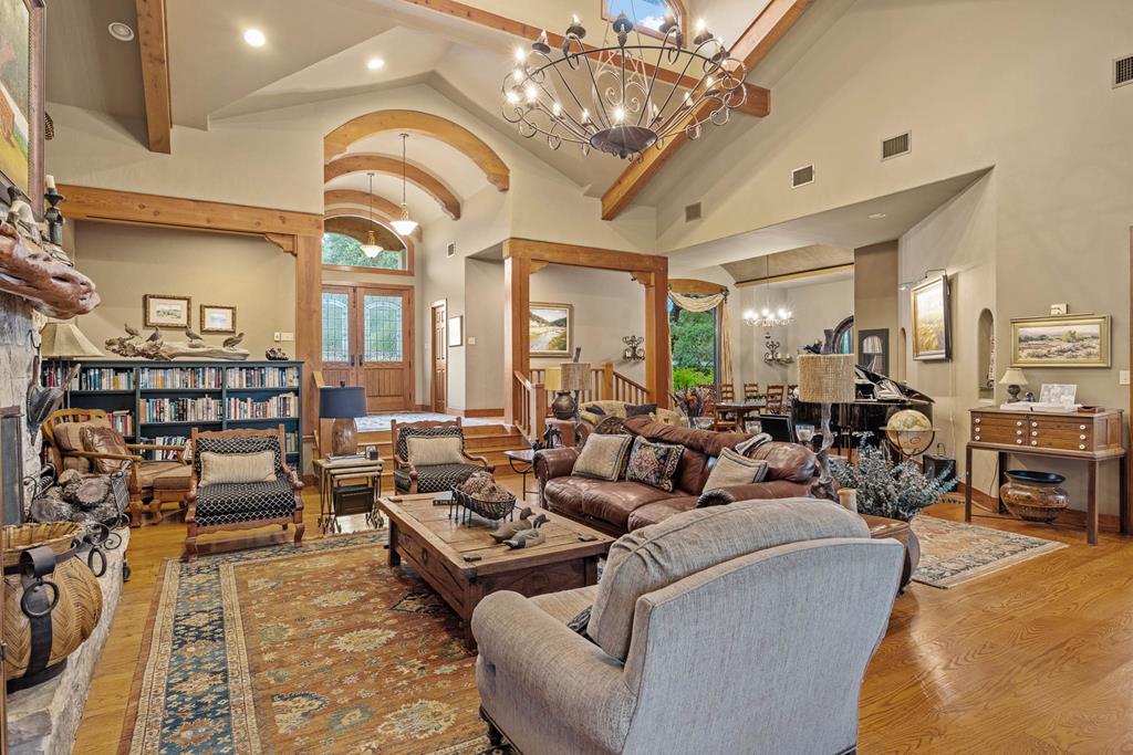 204 Ranch House Road Kerrville, TX 78028 - Photo 7 of 51 Gallery Image 7