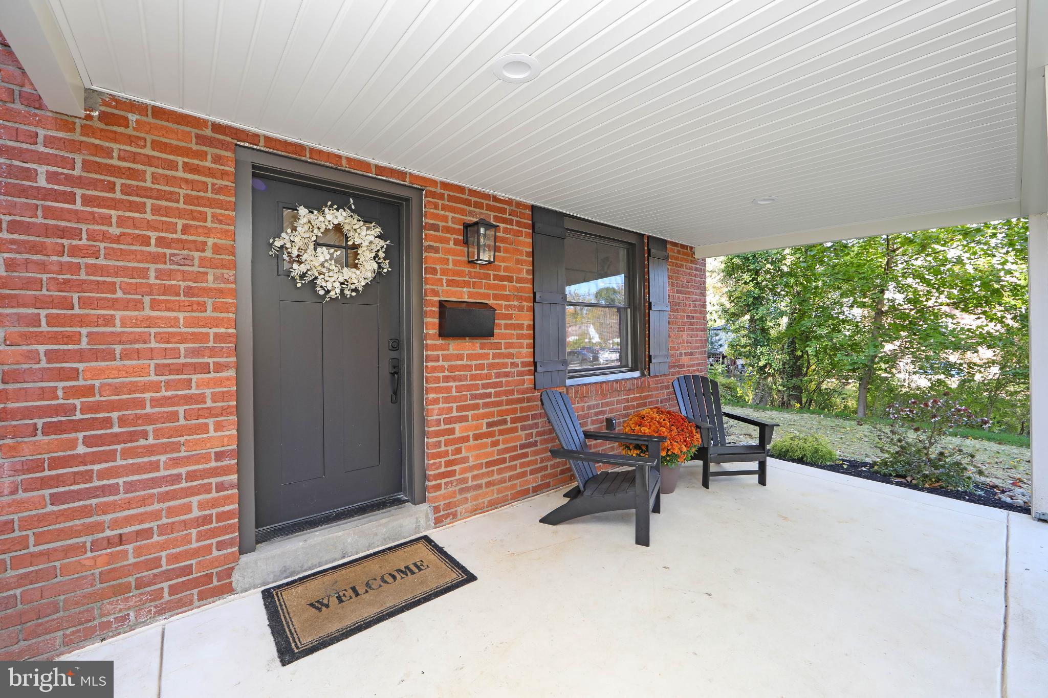 22 Scenic Road Springfield, PA 19064 - Photo 5 of 56 a outdoor space with chairs
