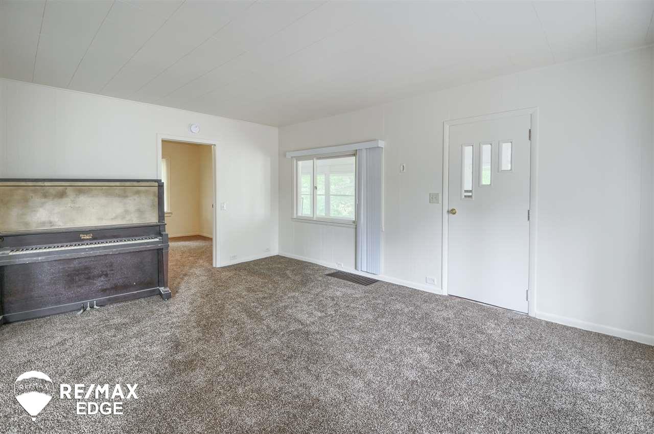 6037 North Irish Road Davison, MI 48423 - Photo 9 of 32 31391485-8.JPG