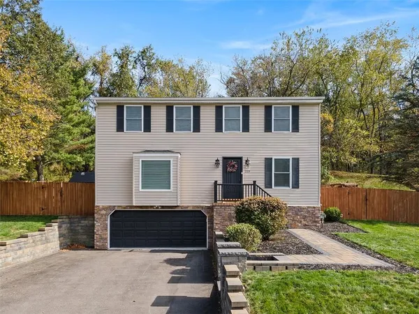 $450,000 | 218 Lakeside Drive, McKees Rocks, PA 15136