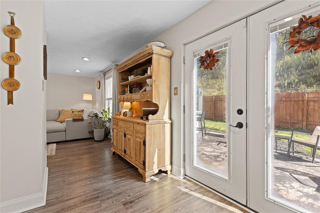 218 Lakeside Drive McKees Rocks, PA 15136 - Photo 19 of 48