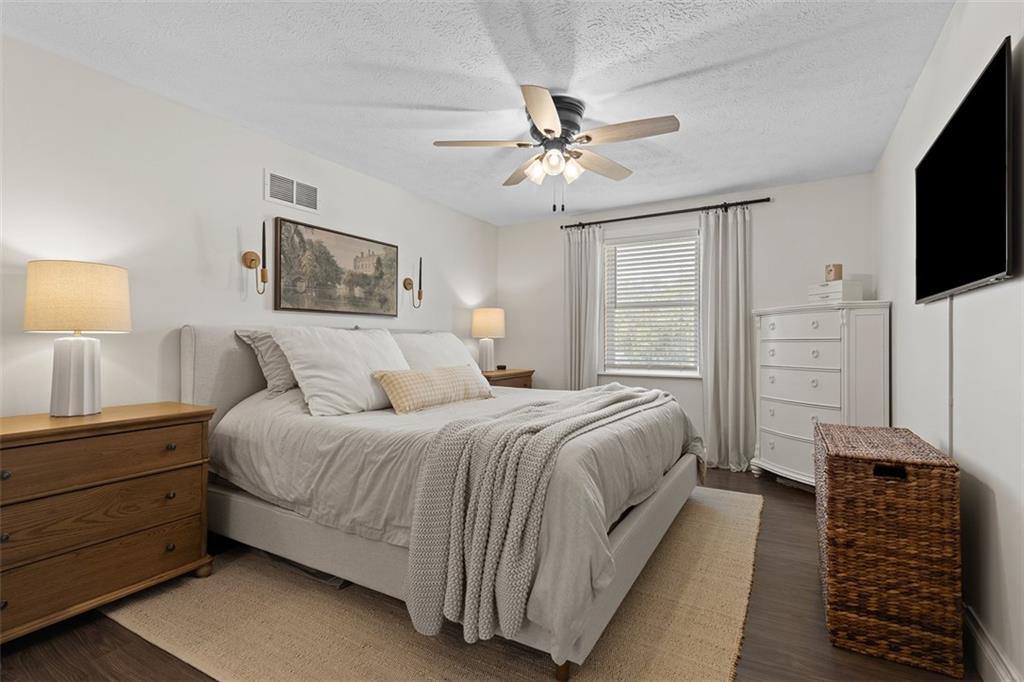 218 Lakeside Drive McKees Rocks, PA 15136 - Photo 22 of 48