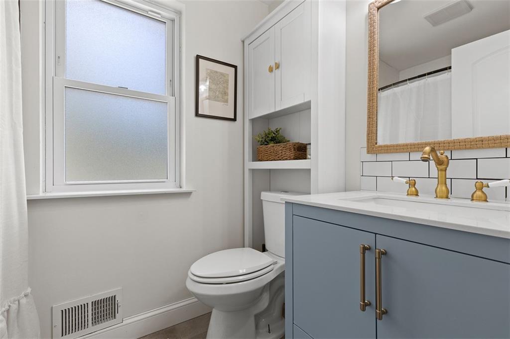 218 Lakeside Drive McKees Rocks, PA 15136 - Photo 27 of 48