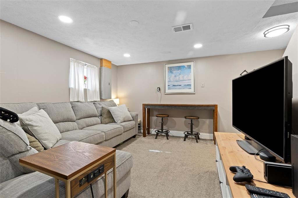 218 Lakeside Drive McKees Rocks, PA 15136 - Photo 35 of 48