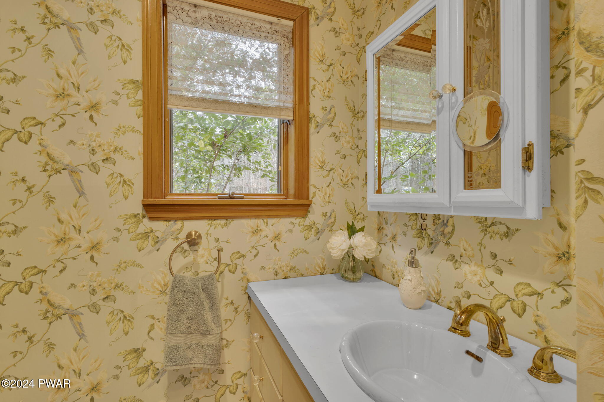 133 Creek Road Hawley, PA 18428 - Photo 25 of 74 Bathroom