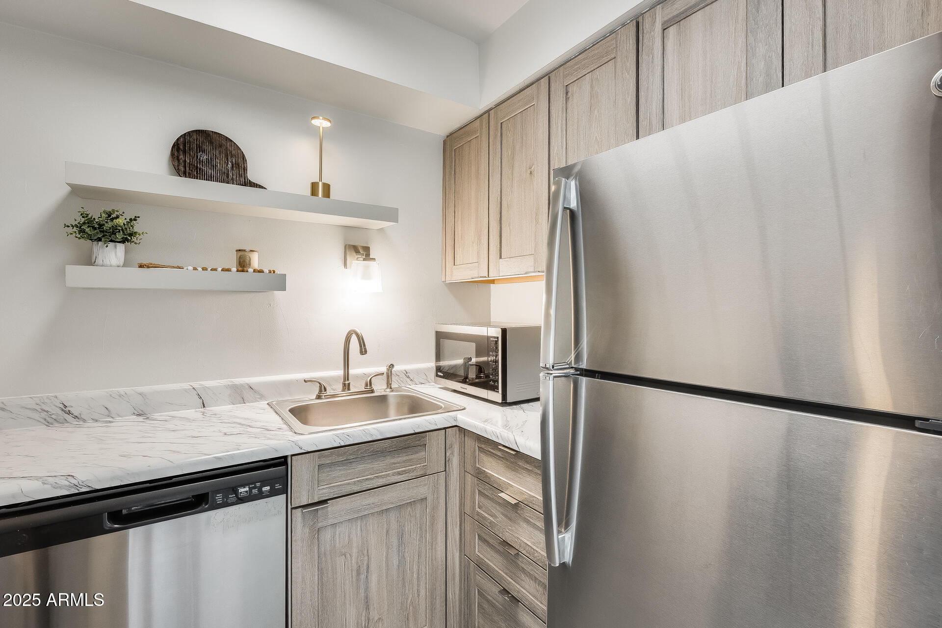 1024 East Osborn Road, Unit A Phoenix, AZ 85014 - Photo 6 of 20 Gallery Image 6