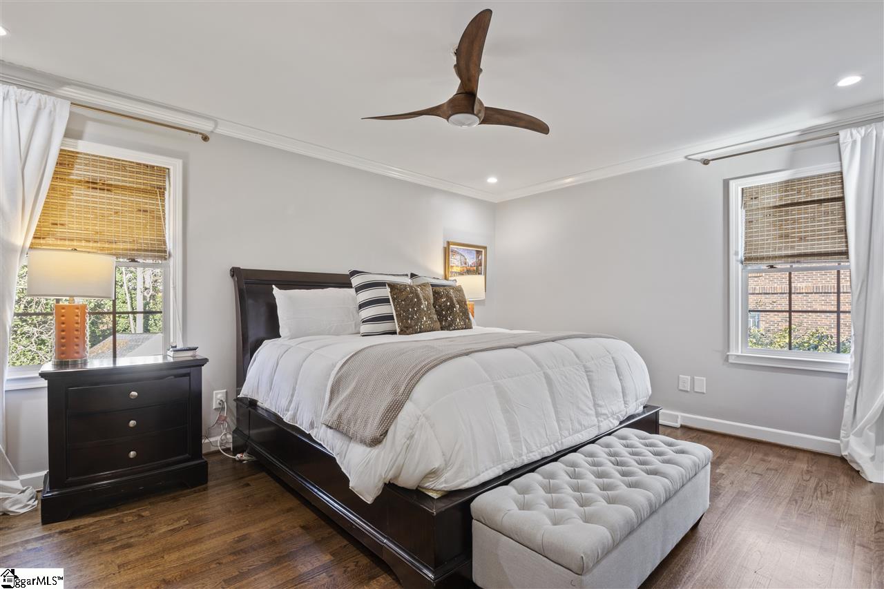 322 Henderson Road Greenville, SC 29607 - Photo 18 of 36