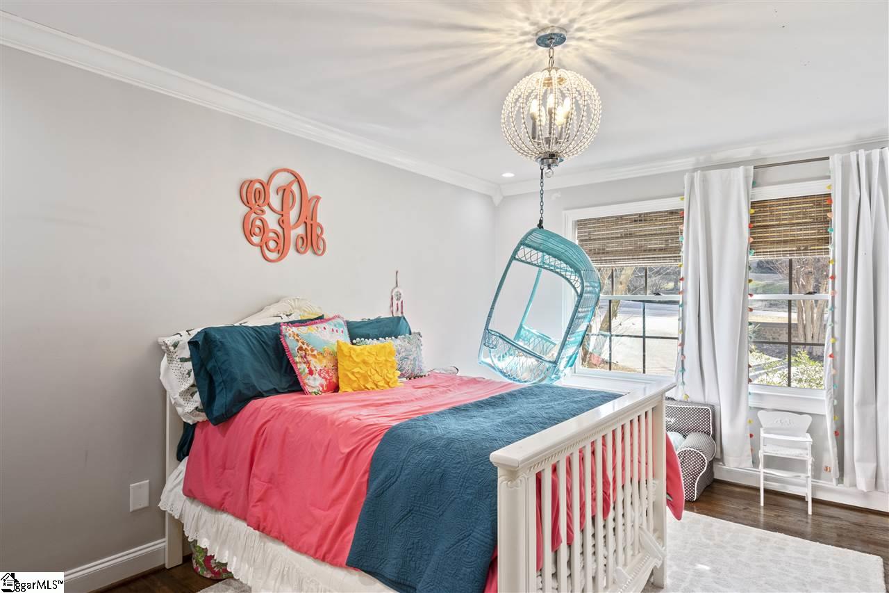 322 Henderson Road Greenville, SC 29607 - Photo 23 of 36