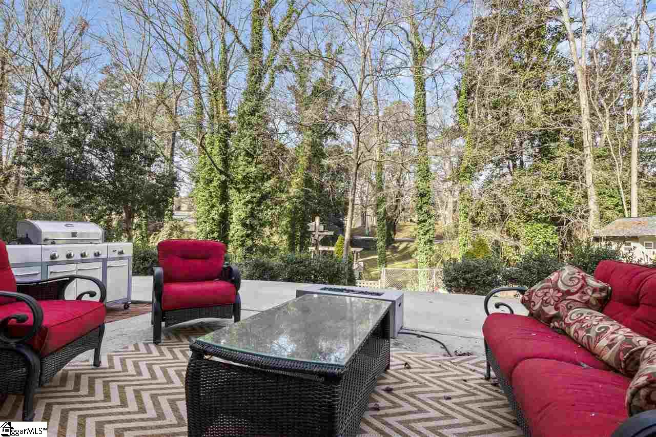 322 Henderson Road Greenville, SC 29607 - Photo 29 of 36