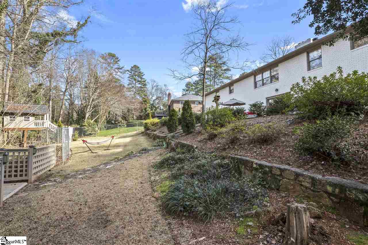 322 Henderson Road Greenville, SC 29607 - Photo 32 of 36