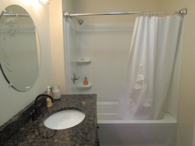 220 33rd Street Bay City, MI 48708 - Photo 11 of 26 Gallery Image 11