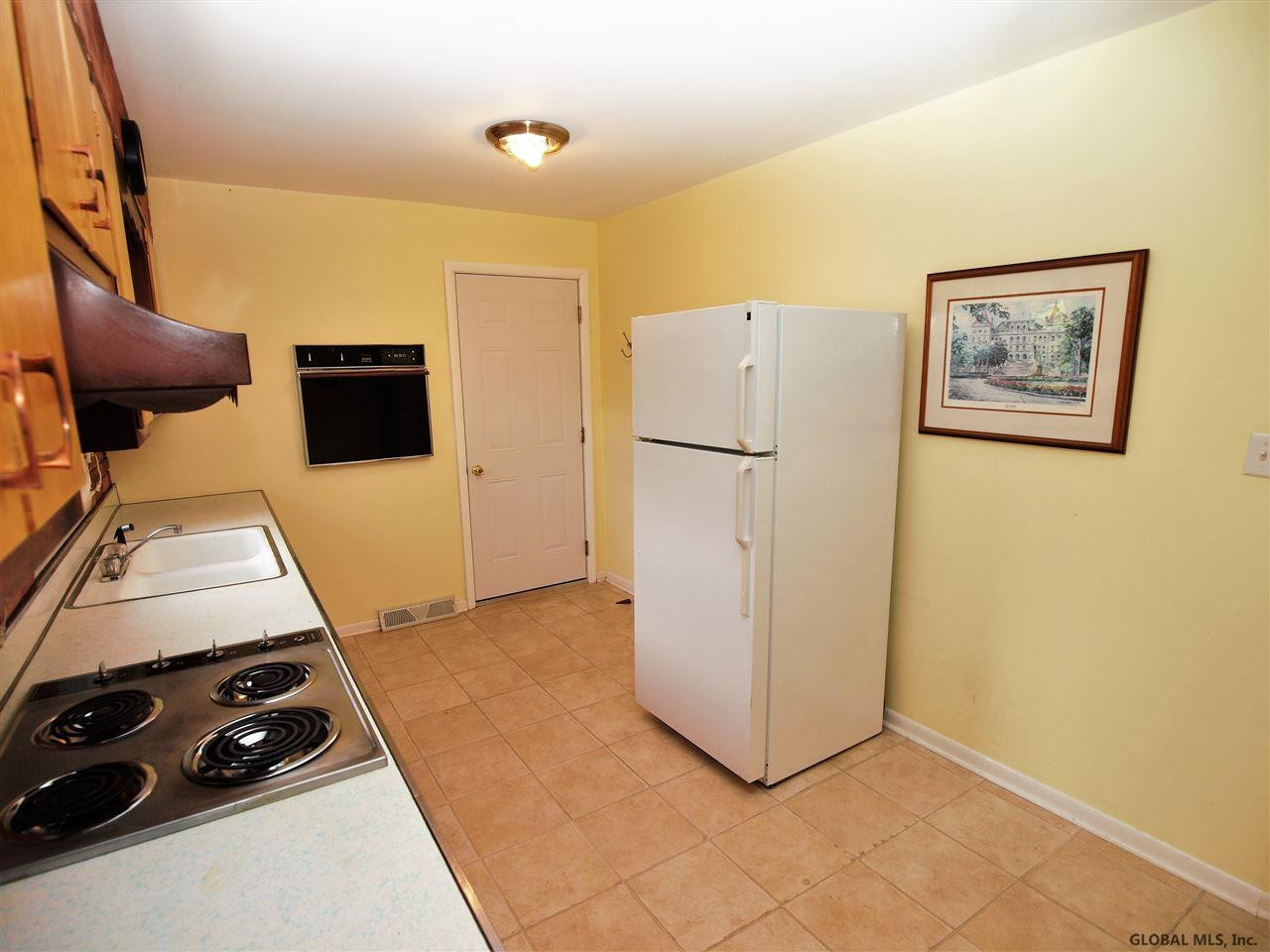 4 Leto Road Guilderland, NY 12203 - Photo 7 of 21 Photo 7