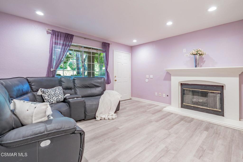 1043 Waltham Road, Unit E Simi Valley, CA 93065 - Photo 56 of 63 Gallery Image 56