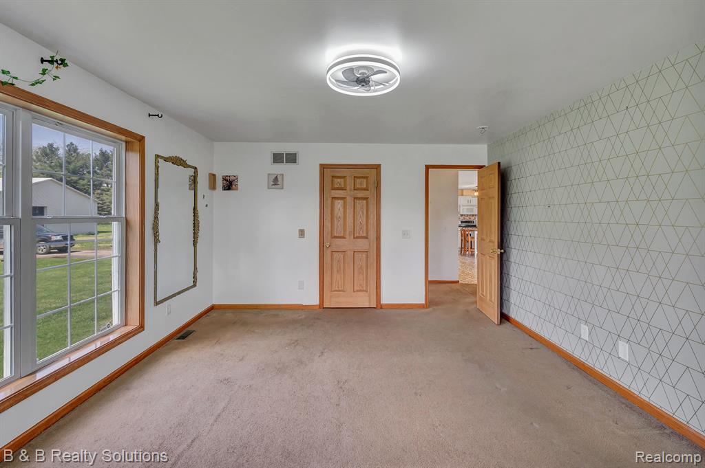 2864 North Blacks Corners Road Imlay City, MI 48444 - Photo 13 of 60 Gallery Image 13