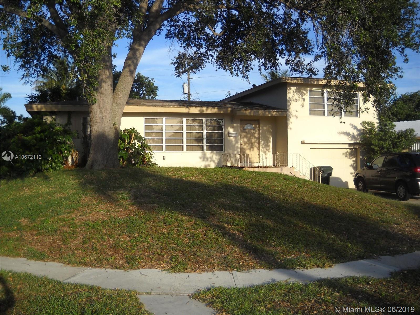 698 Northwest 15th Avenue Boca Raton, FL 33486 - Photo 1 of 14 Gallery Image 1