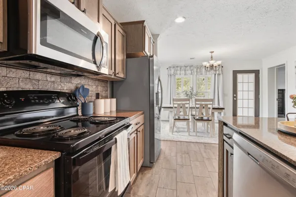 $389,900 | 13825 Ashton Way, Southport, FL 32409