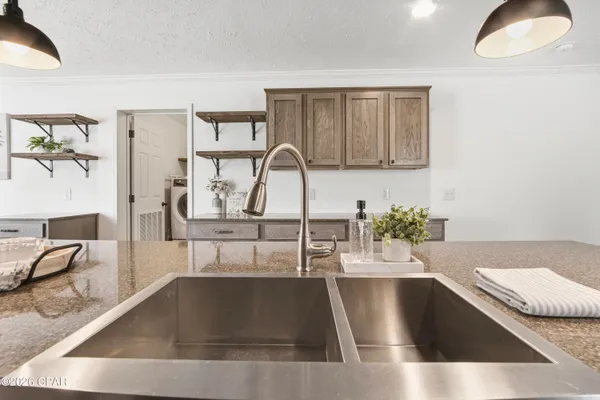 $389,900 | 13825 Ashton Way, Southport, FL 32409