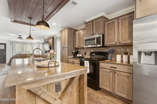 $389,900 | 13825 Ashton Way, Southport, FL 32409