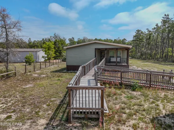 $389,900 | 13825 Ashton Way, Southport, FL 32409