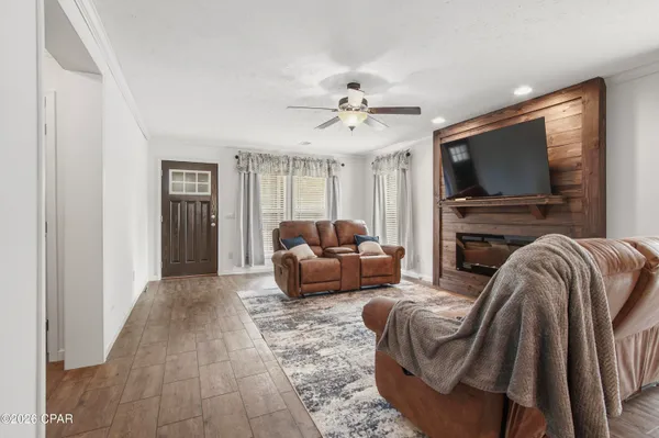 $389,900 | 13825 Ashton Way, Southport, FL 32409