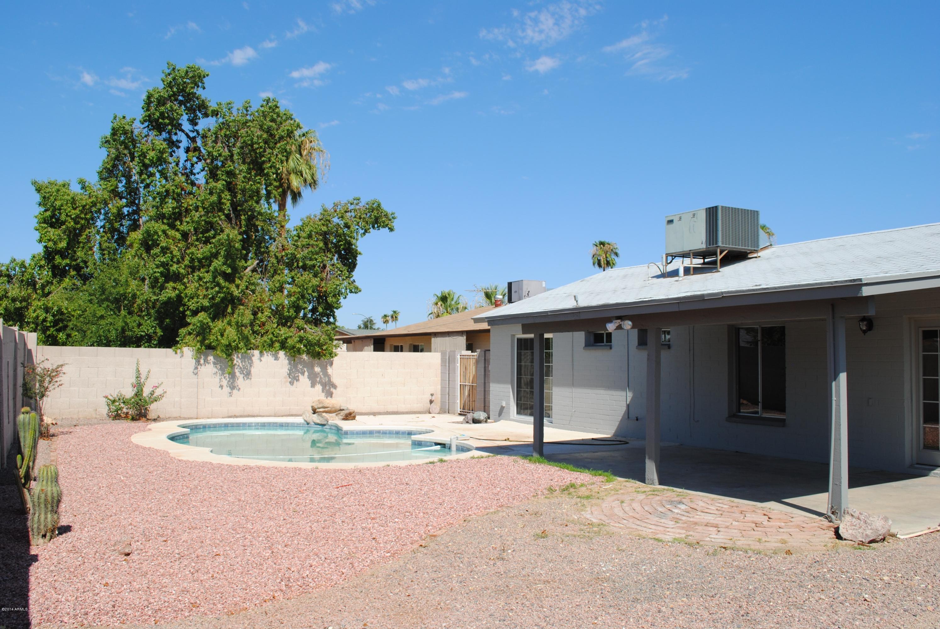 3713 West Hearn Road Phoenix, AZ 85053 - Photo 17 of 22 Backyard