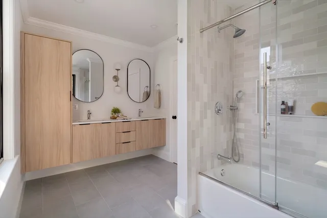 $2,375,000 | 131-133 Fayerweather Street, Unit 133, Cambridge, MA 02138