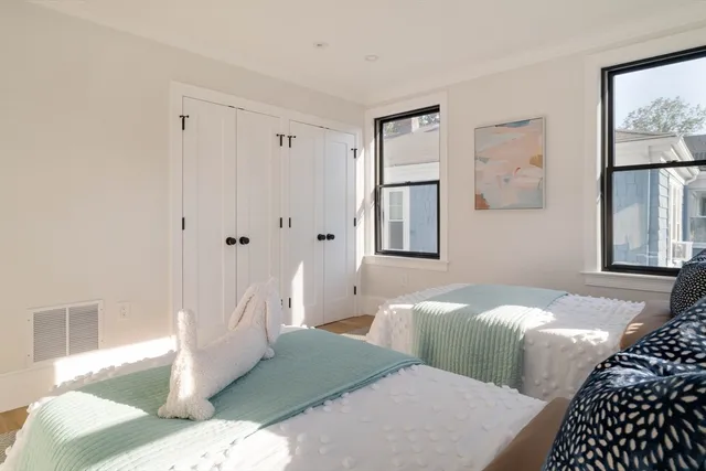 $2,375,000 | 131-133 Fayerweather Street, Unit 133, Cambridge, MA 02138