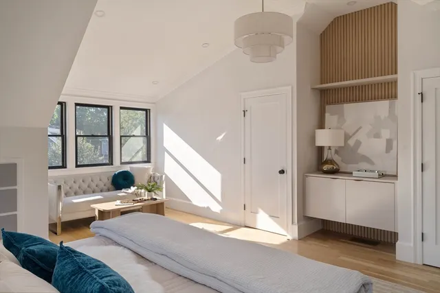 $2,375,000 | 131-133 Fayerweather Street, Unit 133, Cambridge, MA 02138