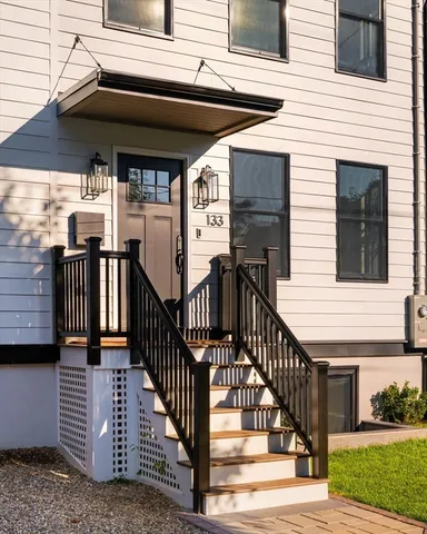 $2,375,000 | 131-133 Fayerweather Street, Unit 133, Cambridge, MA 02138