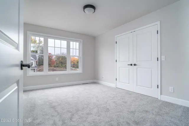 $499,400 | 18 Priddle Lane, Latham, NY 12110