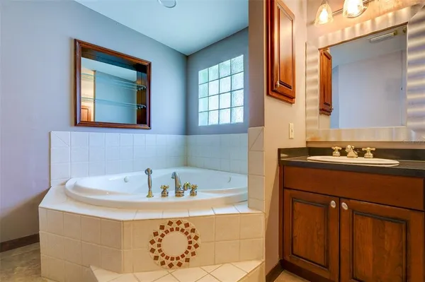 $4,595 | 215 Garden Circle, Belleair, FL 33756