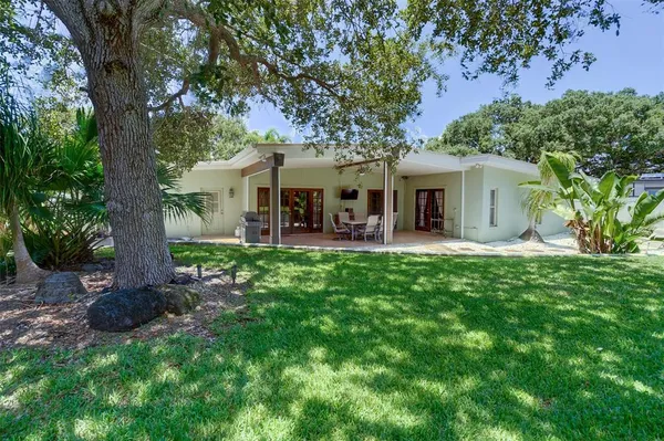 $4,595 | 215 Garden Circle, Belleair, FL 33756