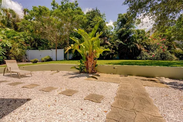 $4,595 | 215 Garden Circle, Belleair, FL 33756