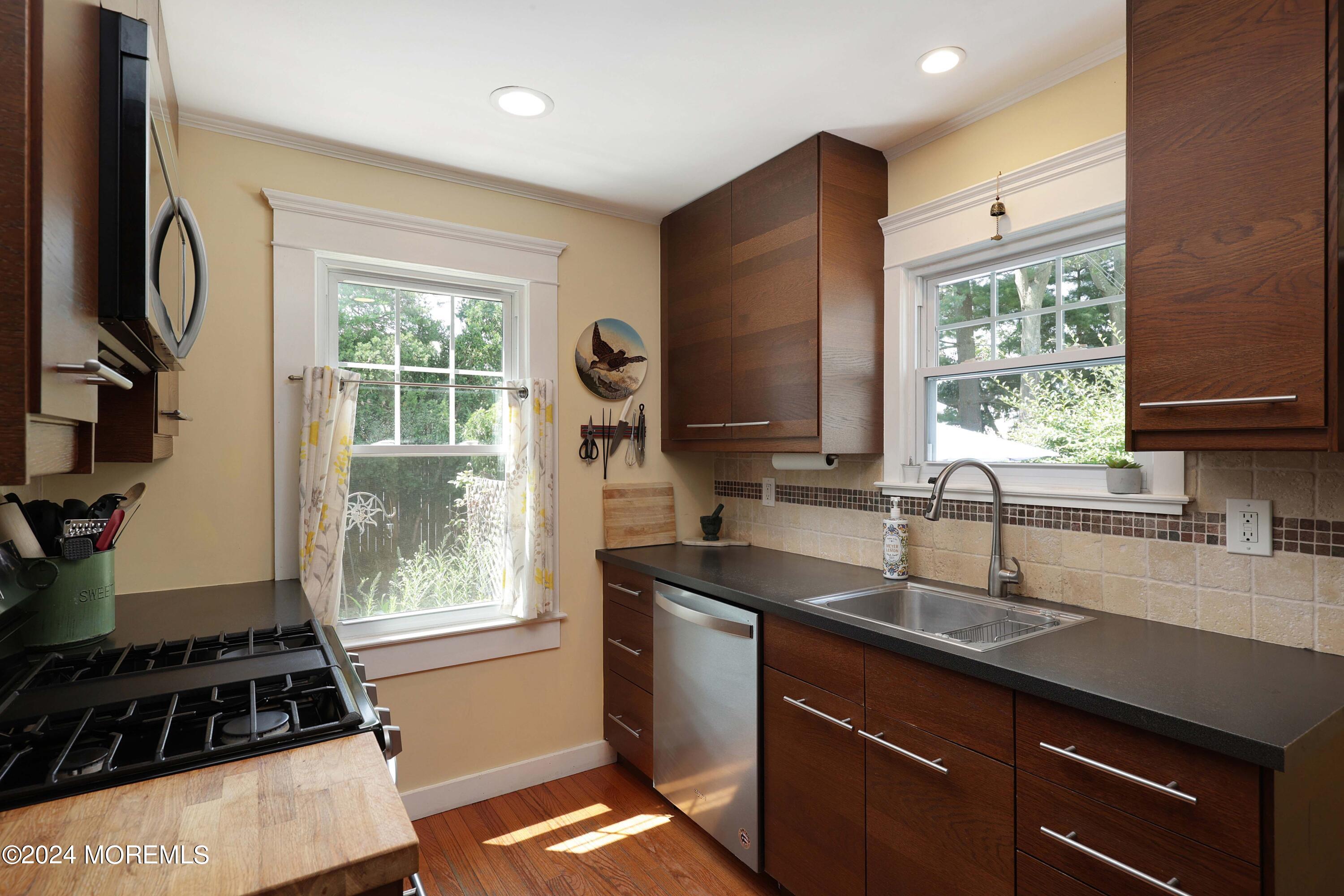 40 Oriole Road Neptune, NJ 07753 - Photo 15 of 38 758A1638