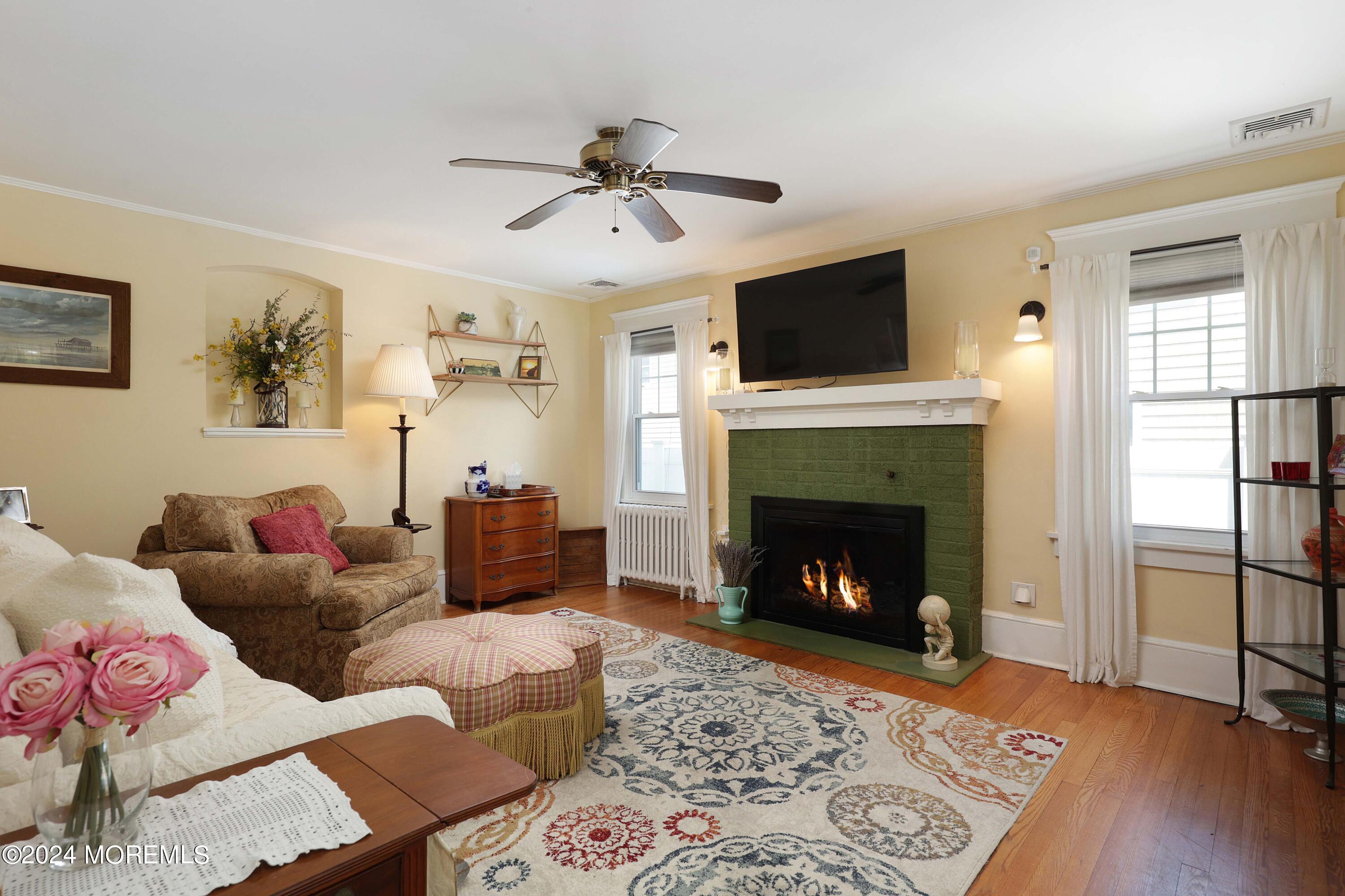 40 Oriole Road Neptune, NJ 07753 - Photo 9 of 38 758A1589