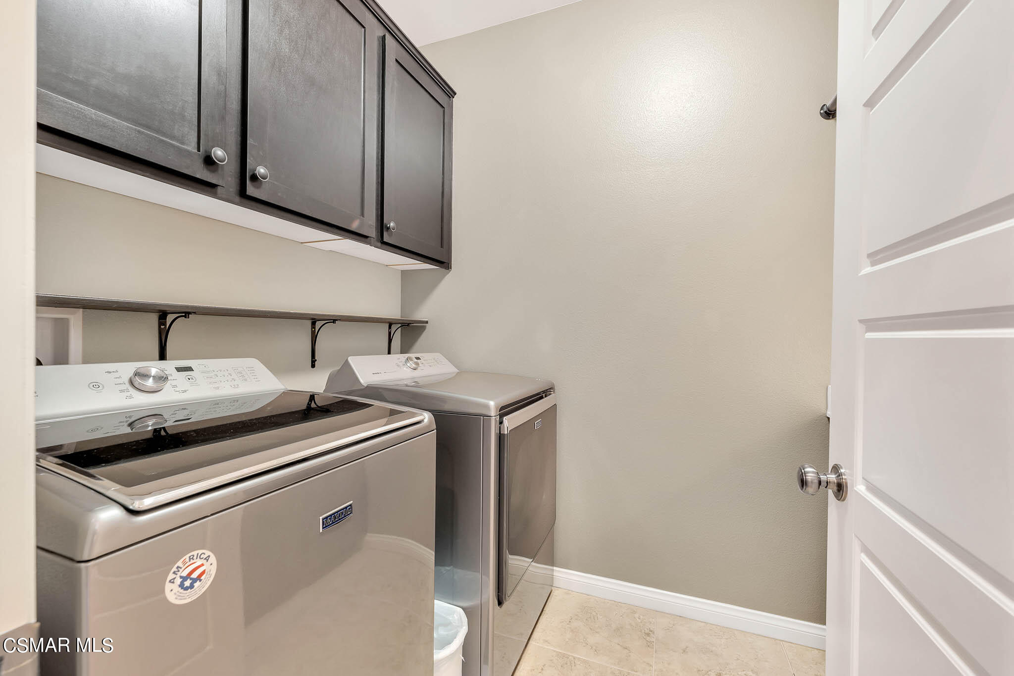 324 River Street Fillmore, CA 93015 - Photo 25 of 48 Upstairs laundry