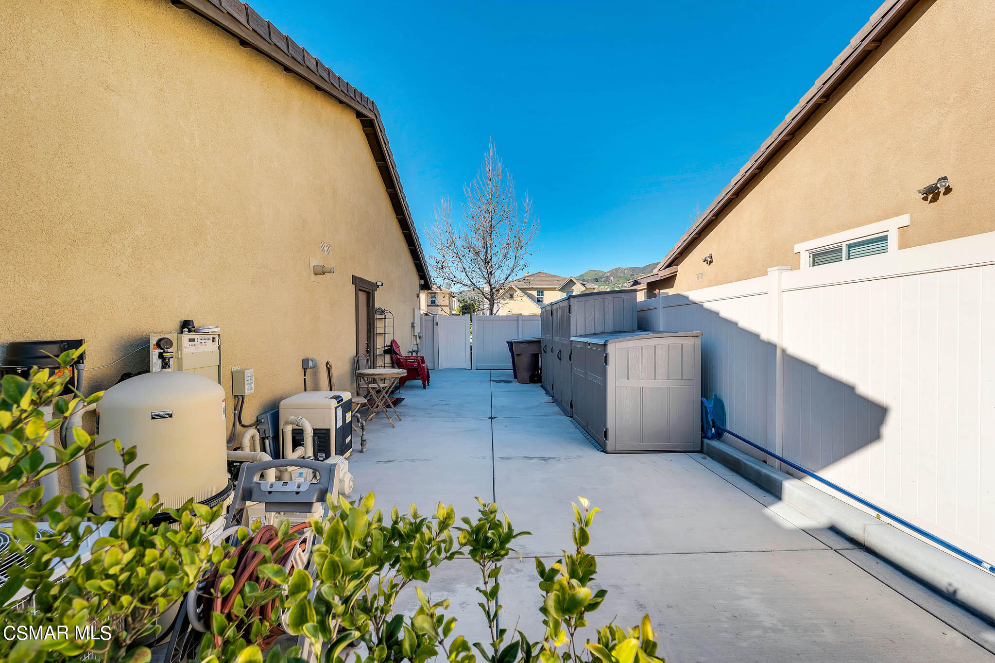 324 River Street Fillmore, CA 93015 - Photo 37 of 48 a view of a patio with table and chairs and potted plants