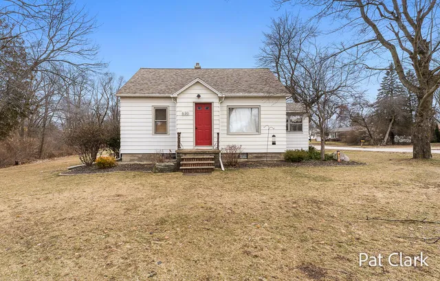$245,000 | 630 South Stewart Avenue, Fremont, MI 49412