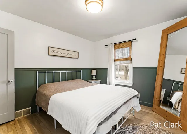 $245,000 | 630 South Stewart Avenue, Fremont, MI 49412