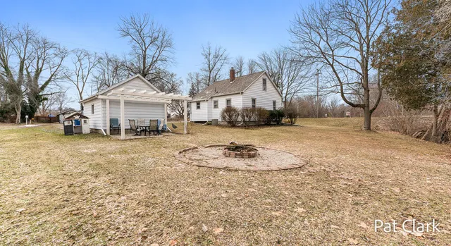 $245,000 | 630 South Stewart Avenue, Fremont, MI 49412