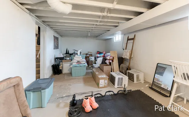 $245,000 | 630 South Stewart Avenue, Fremont, MI 49412