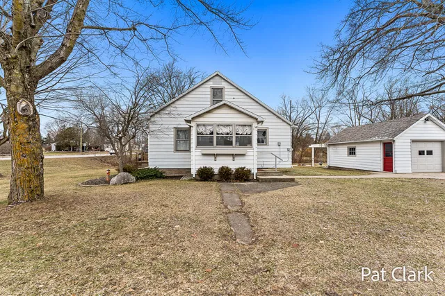 $245,000 | 630 South Stewart Avenue, Fremont, MI 49412